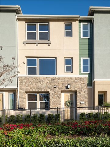 329 Adela, Lake Forest, CA 92630