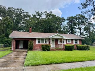 1737 BASSETT Road, Jacksonville, FL 32208