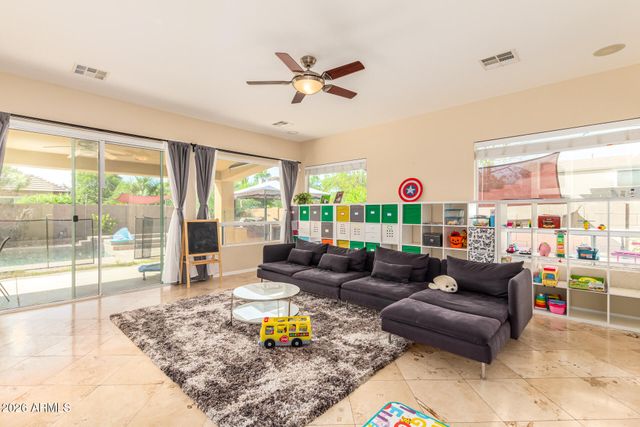 423 E MEAD Drive, Chandler, AZ 85249