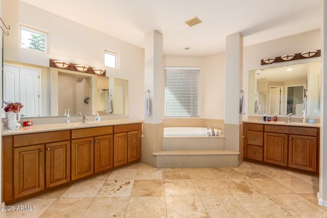 423 E MEAD Drive, Chandler, AZ 85249