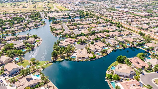 423 E MEAD Drive, Chandler, AZ 85249