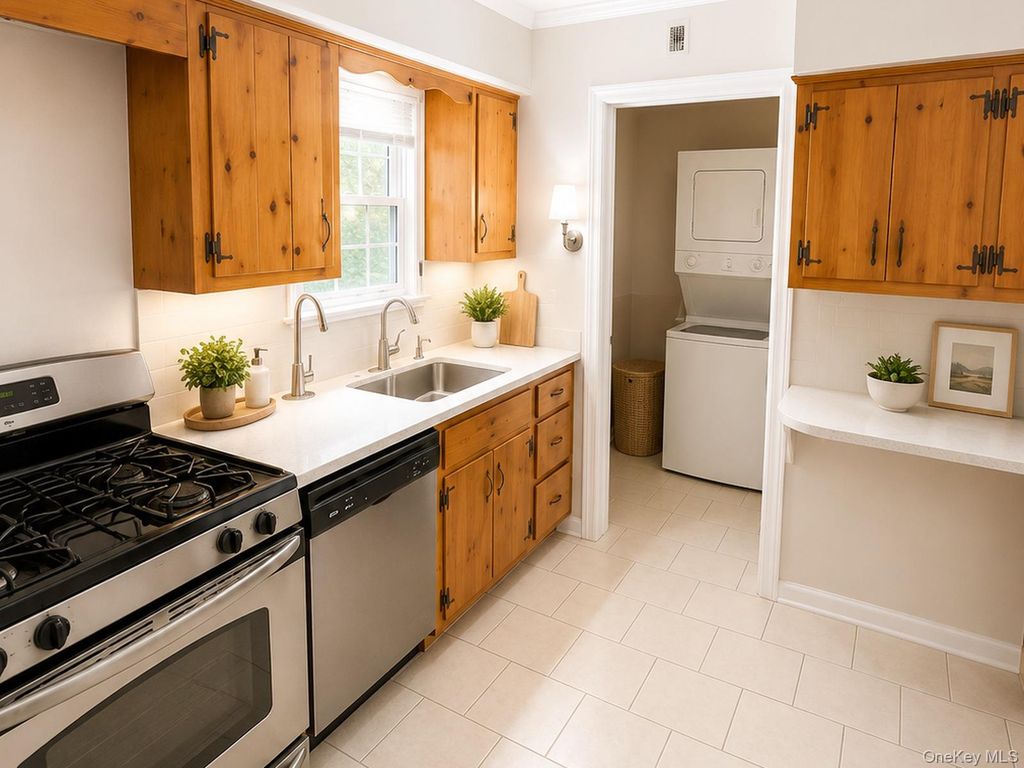 142 Cleveland, Long Beach, NY 11561 — photo 4