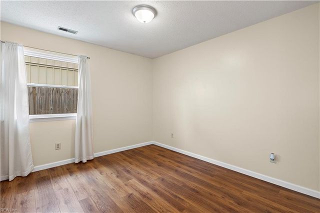 4037 Smokey Lake DR, Virginia Beach, VA 23462