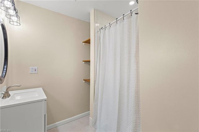 4037 Smokey Lake DR, Virginia Beach, VA 23462