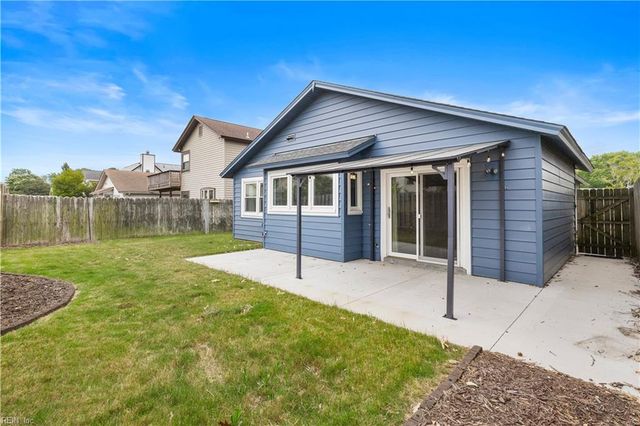 4037 Smokey Lake DR, Virginia Beach, VA 23462