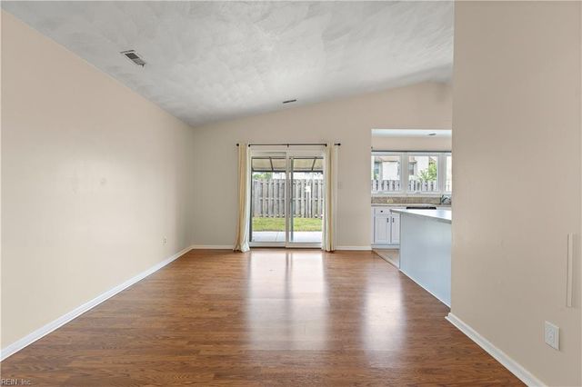 4037 Smokey Lake DR, Virginia Beach, VA 23462
