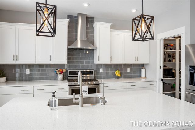 13711 Harrington Landing, Holland, MI 49424