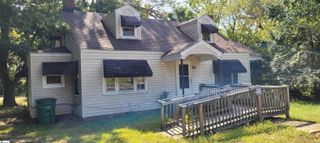 1611 Gary Street, Clinton, SC 29325