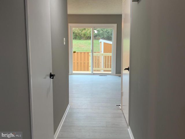 8262 VERNON ST, Manassas, VA 20109