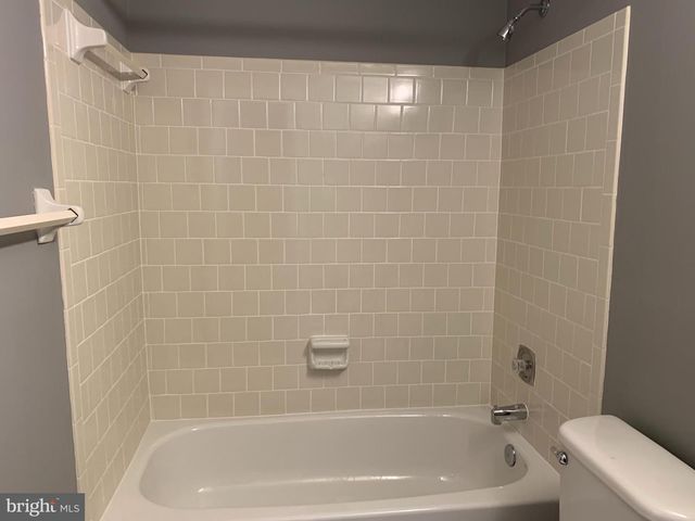 8262 VERNON ST, Manassas, VA 20109