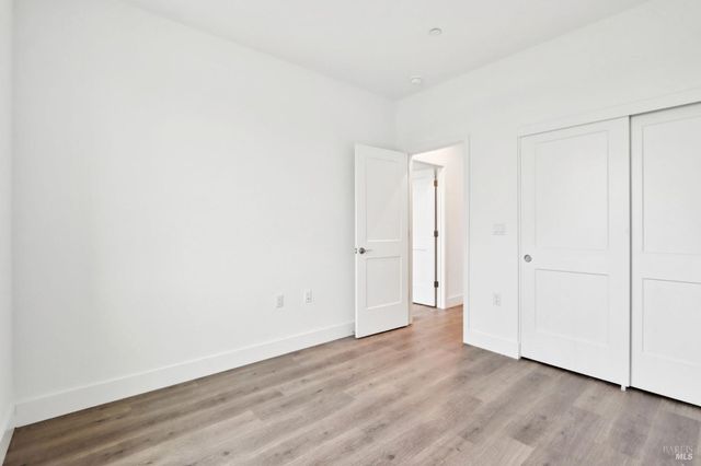 1556 Country Manor Dr, Santa Rosa, CA 95403