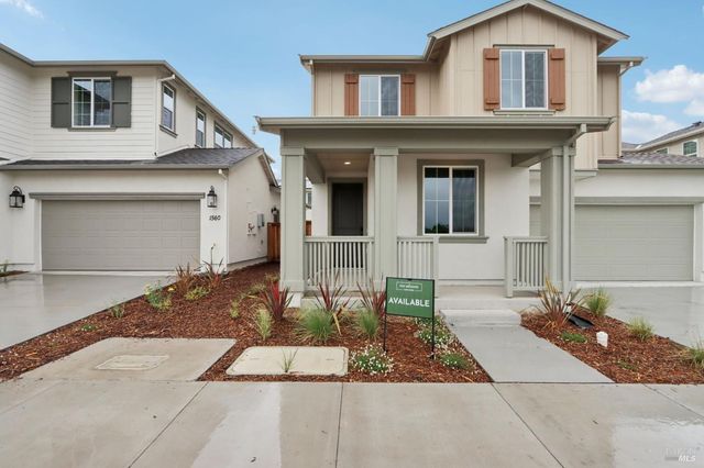 1556 Country Manor Dr, Santa Rosa, CA 95403