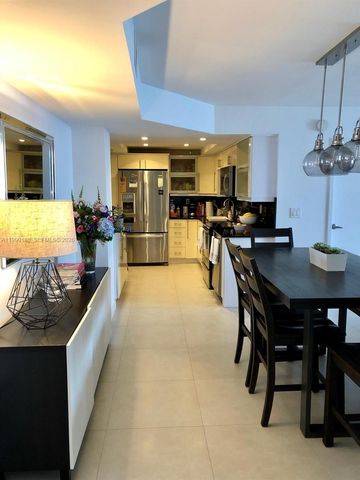 2333 Brickell Ave PH207, Miami, FL 33129