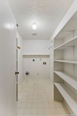 5022 Kenton Vw, San Antonio, TX 78240