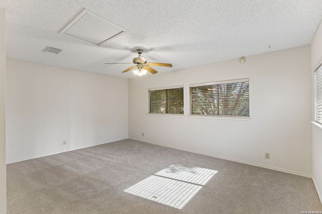 5022 Kenton Vw, San Antonio, TX 78240