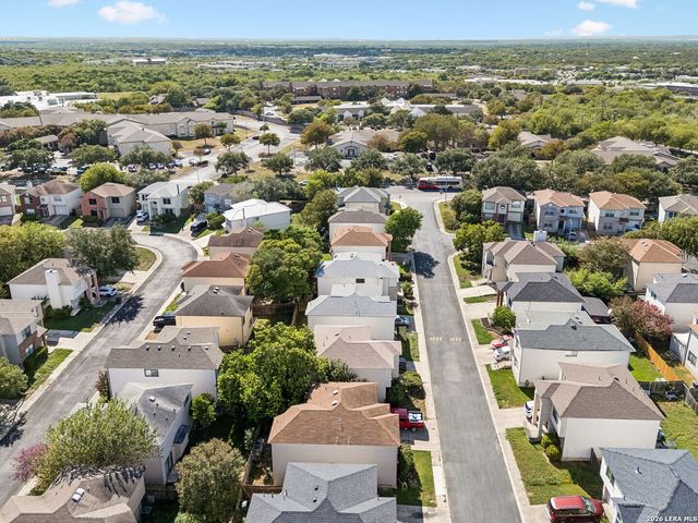 5022 Kenton Vw, San Antonio, TX 78240