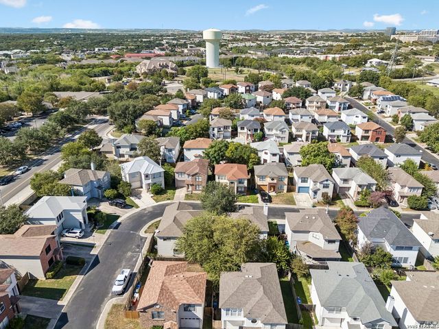 5022 Kenton Vw, San Antonio, TX 78240
