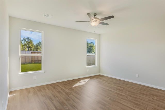 129 Toftrees Drive, Cleburne, TX 76031