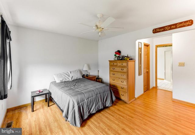 742 UNION RD, Mickleton, NJ 08056