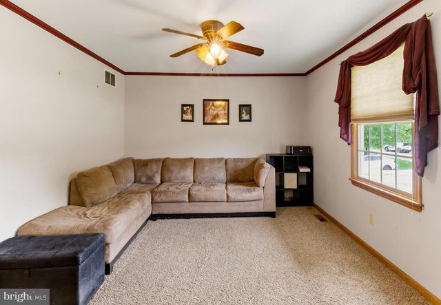 742 UNION RD, Mickleton, NJ 08056