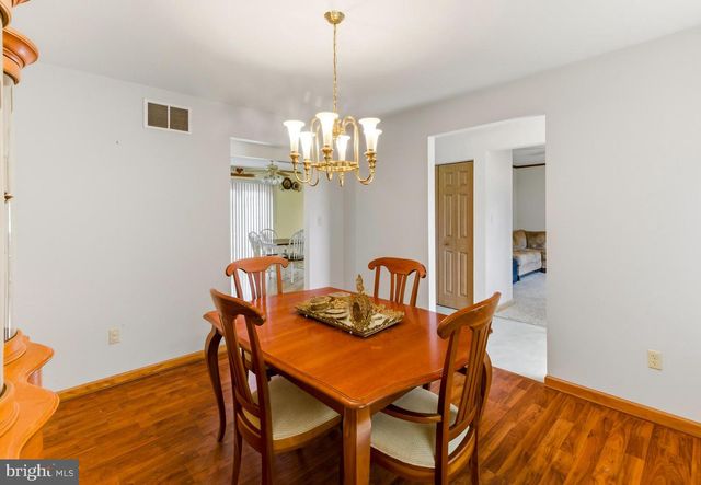 742 UNION RD, Mickleton, NJ 08056