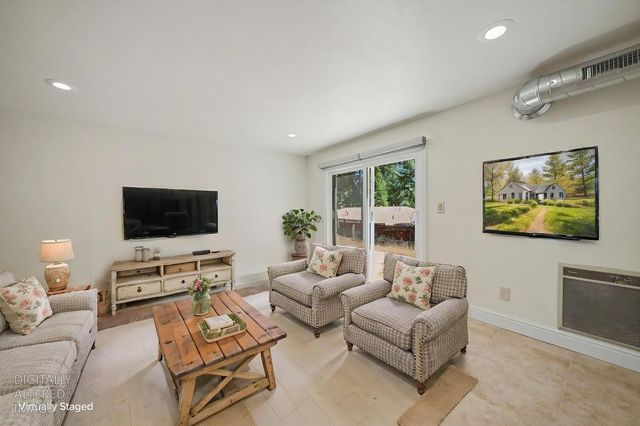16932 Mckenzie Dr, Pioneer, CA 95666