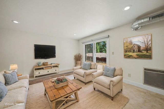 16932 Mckenzie Dr, Pioneer, CA 95666