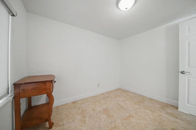 16932 Mckenzie Dr, Pioneer, CA 95666