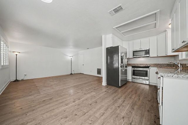 16932 Mckenzie Dr, Pioneer, CA 95666