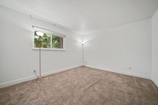 16932 Mckenzie Dr, Pioneer, CA 95666