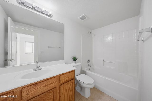 5508 W DARROW Drive, Laveen, AZ 85339