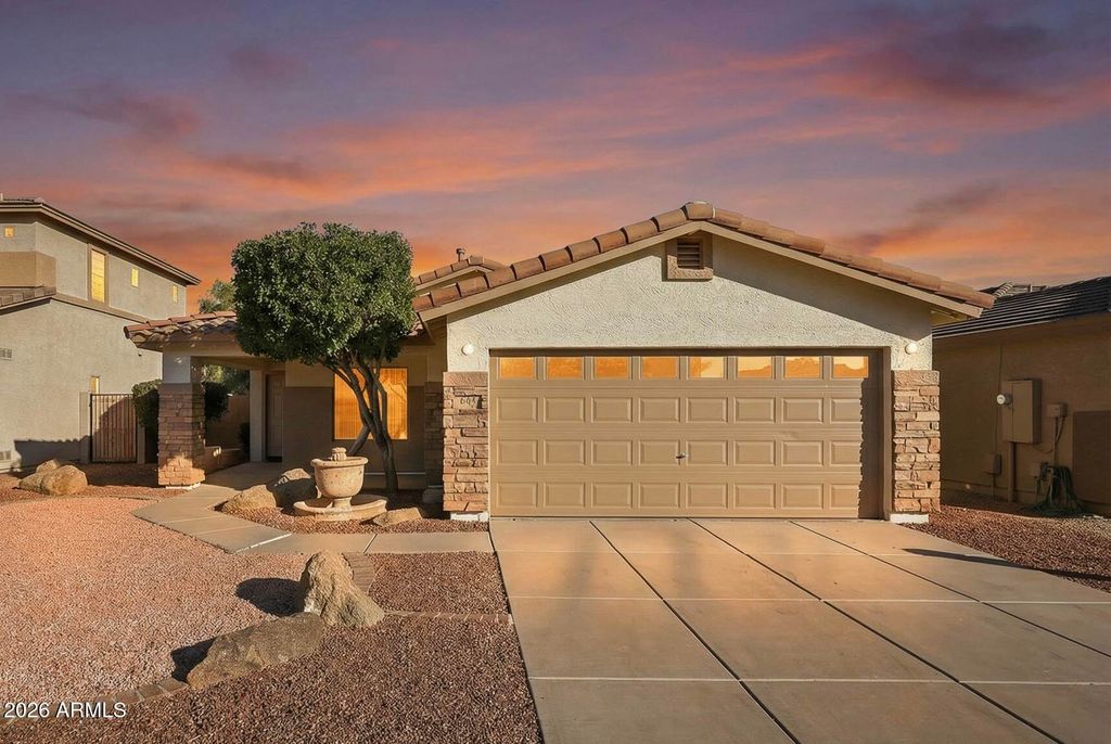 5508 W DARROW Drive, Laveen, AZ 85339