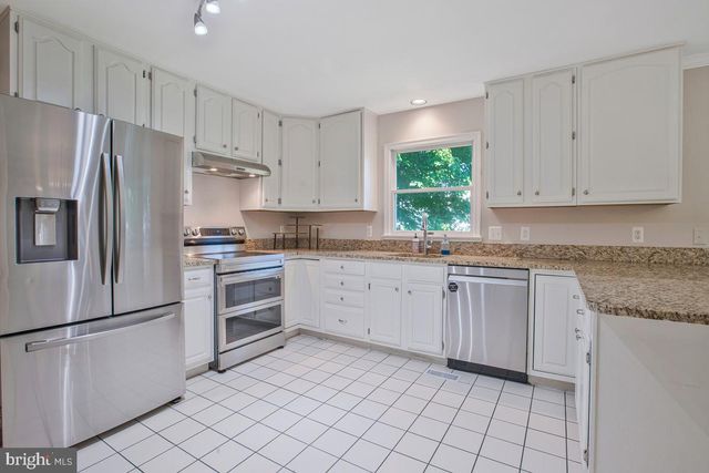9200 HINES MEADOW WAY, Parkville, MD 21234