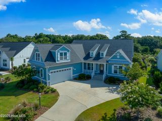 141 Voyager Way, Hampstead, NC 28443