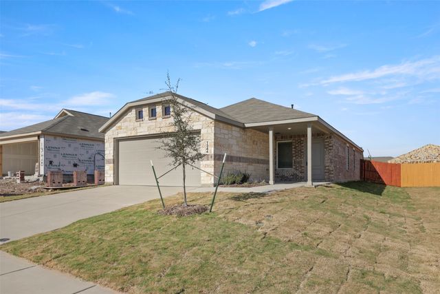 1344 blazin bronco, Haslet, TX 76052