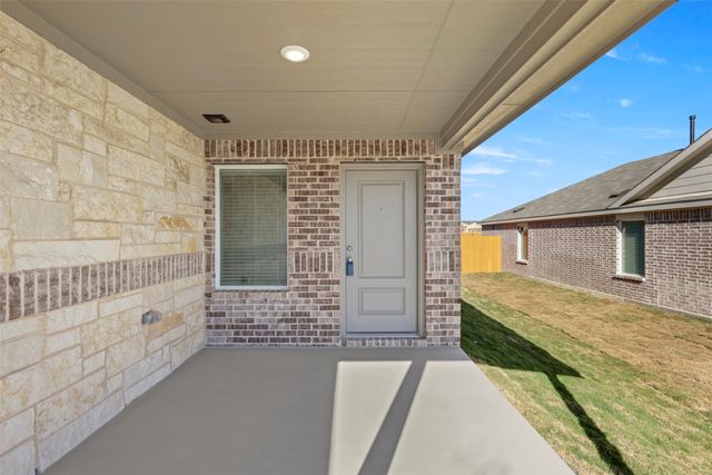 1344 blazin bronco, Haslet, TX 76052
