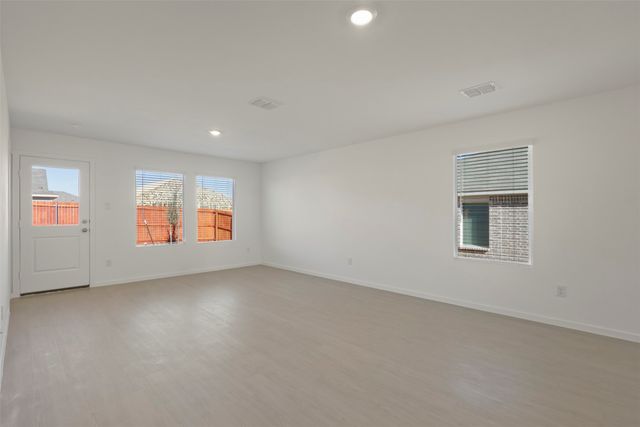 1344 blazin bronco, Haslet, TX 76052