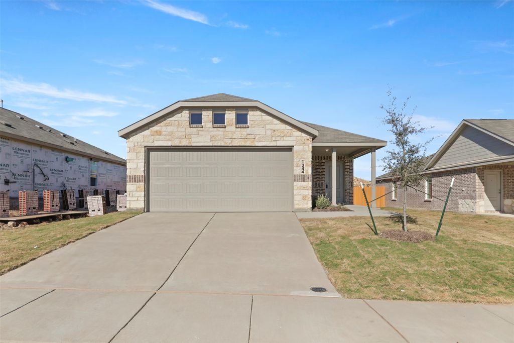 1344 blazin bronco, Haslet, TX 76052