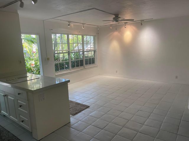 1525 SE 15th Street NE 2, Fort Lauderdale, FL 33316