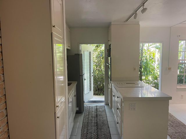 1525 SE 15th Street NE 2, Fort Lauderdale, FL 33316