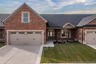 1901 Mystic Falls Circle 230, Jeffersonville, IN 47130