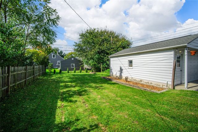2003 E Bataan Drive, Kettering, OH 45420