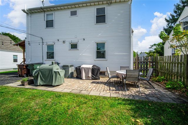 2003 E Bataan Drive, Kettering, OH 45420