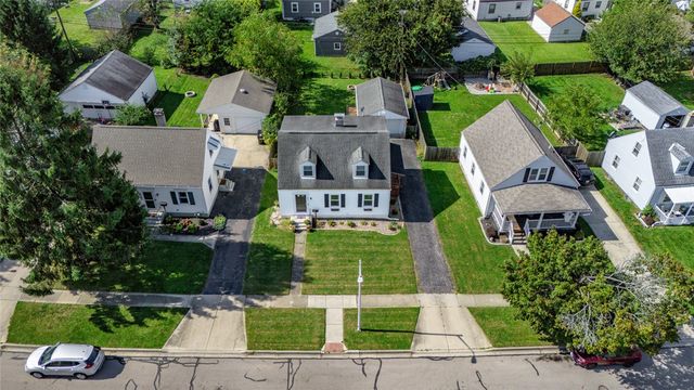 2003 E Bataan Drive, Kettering, OH 45420