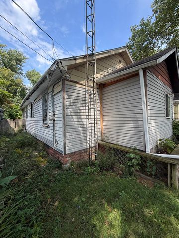 928 Huron Street, Flint, MI 48507