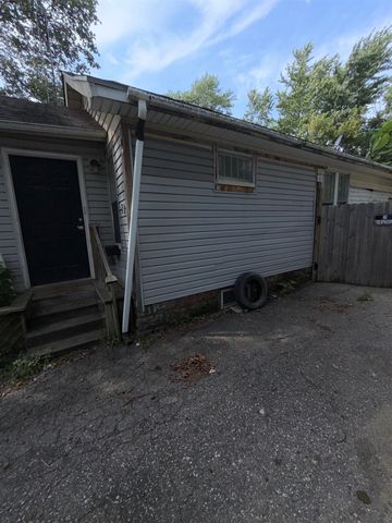928 Huron Street, Flint, MI 48507