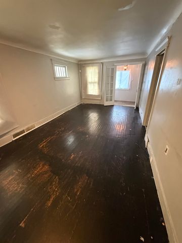 928 Huron Street, Flint, MI 48507