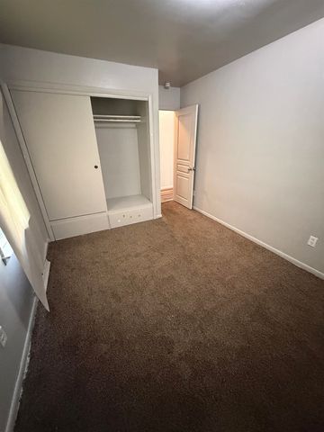 928 Huron Street, Flint, MI 48507
