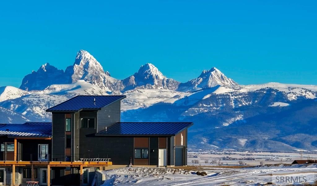 8460 Fawn Road, Tetonia, ID 83452