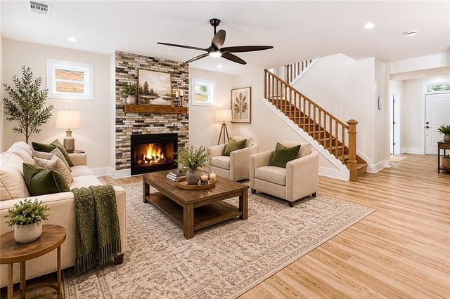 5851 Canterbury Way, Clermont, GA 30527
